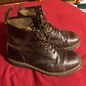 Dr Marten Boots